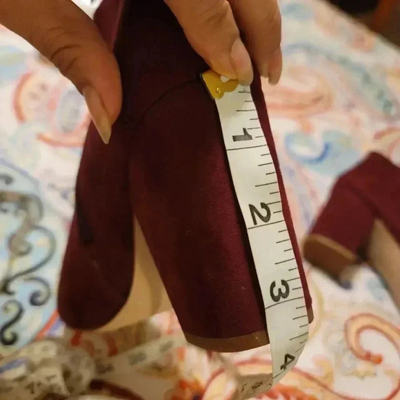 steve madden Critic Maroon Suede Ankle Boots Block Heel Women's Size 10M - Picture 6 of 8